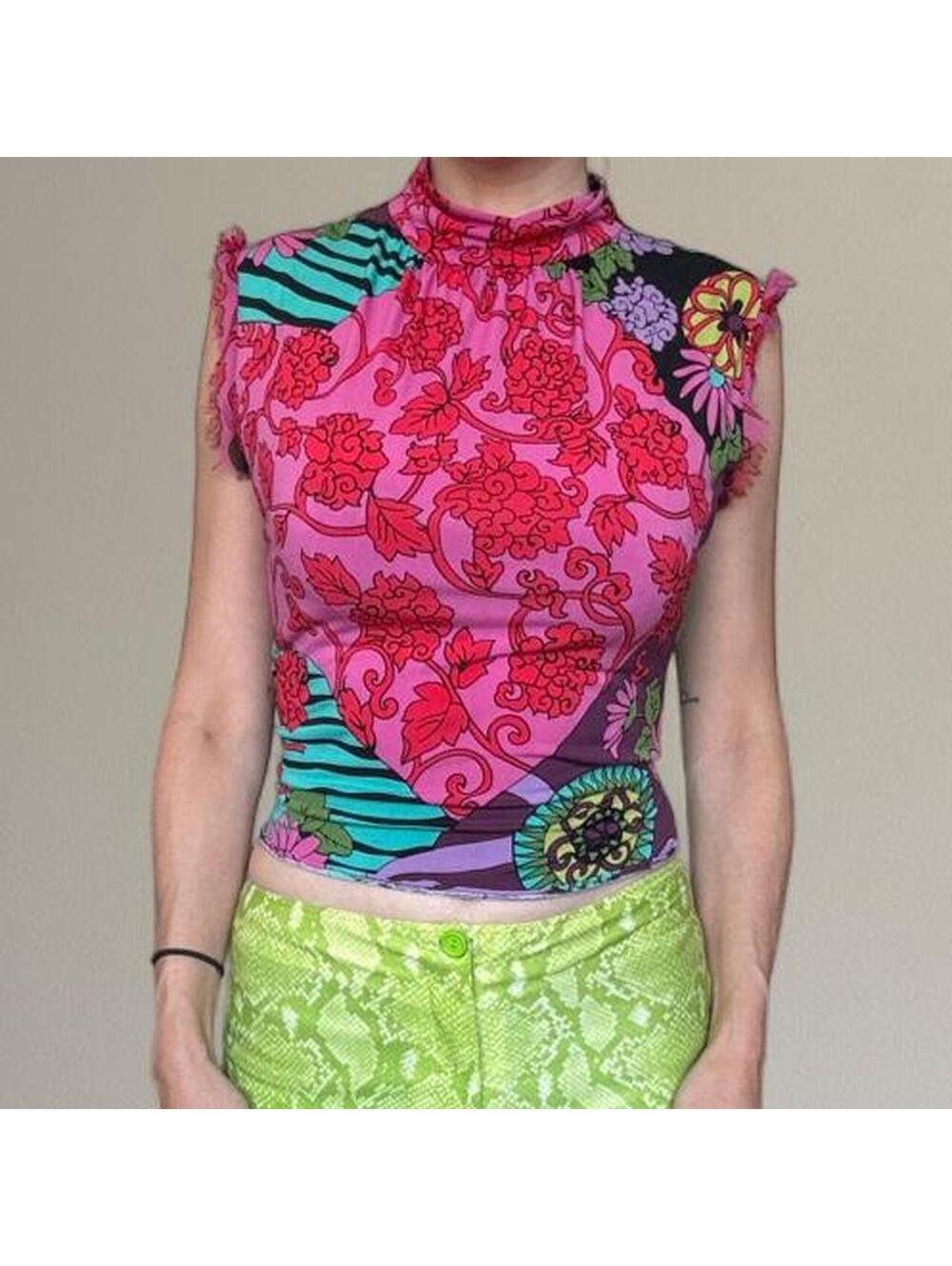 Y2K floral patchwork top. Size M.